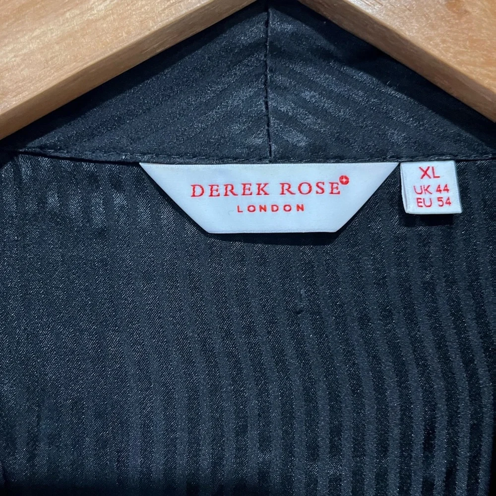 Derek Rose London Robe - Picture 5 of 9
